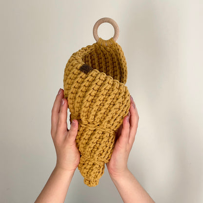 Honey Celerina